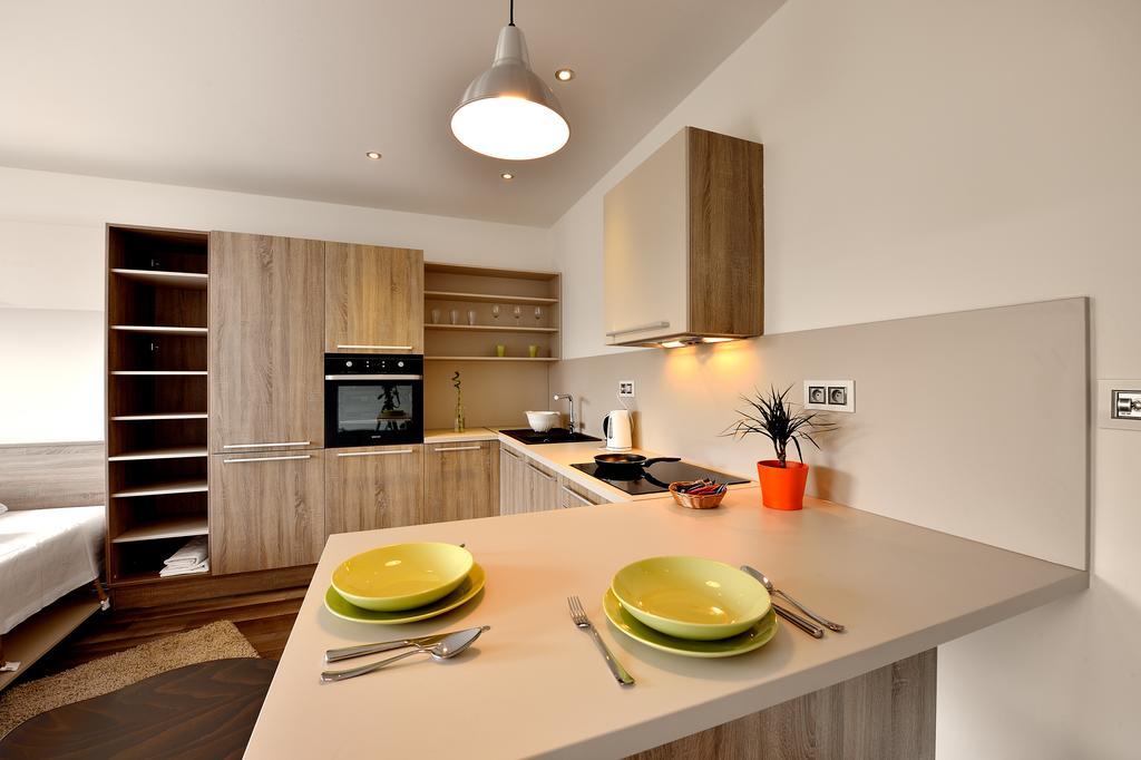 Ambiente Serviced Apartments - Dunajska Bratislava Exterior foto