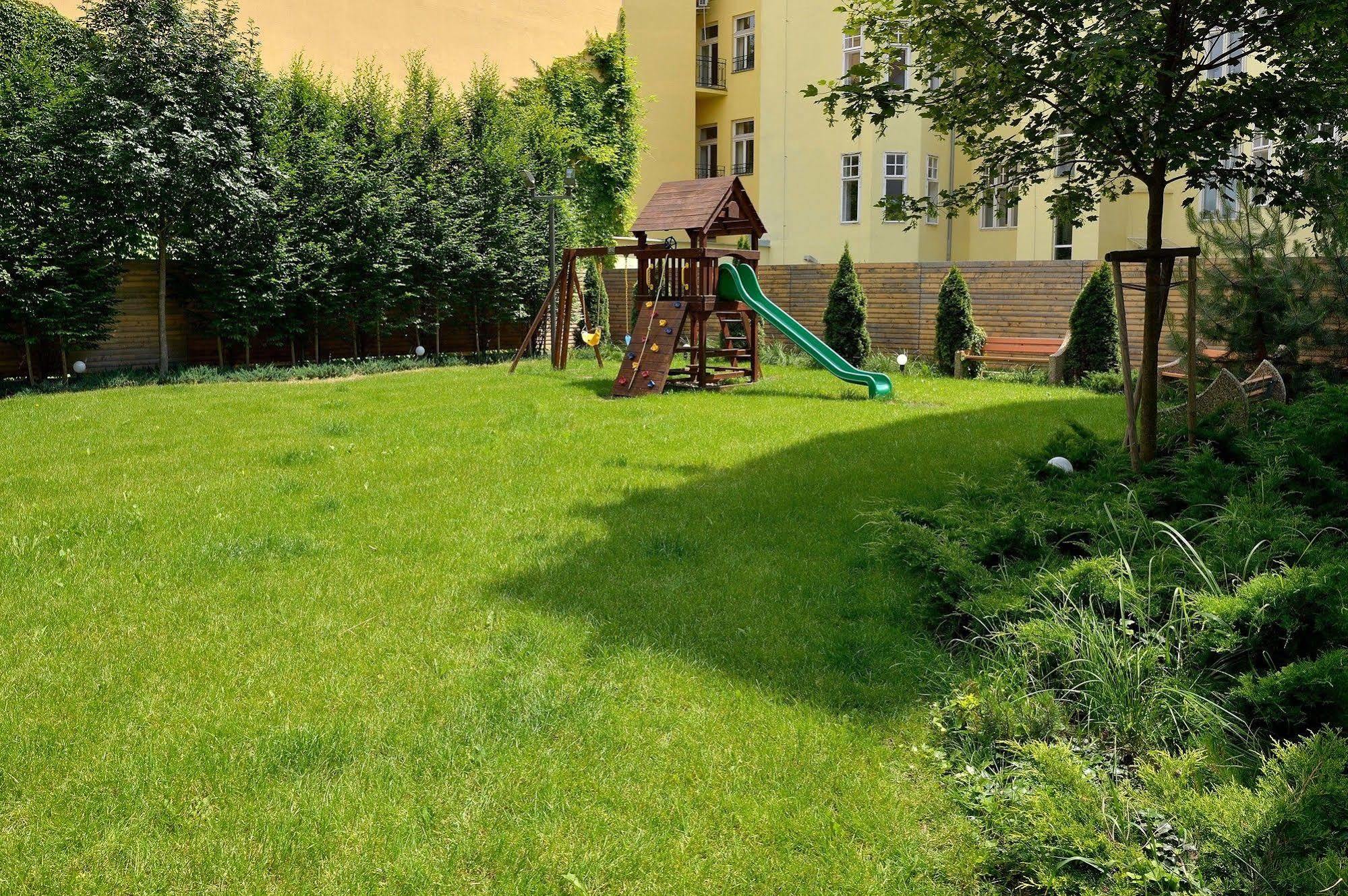 Ambiente Serviced Apartments - Dunajska Bratislava Exterior foto